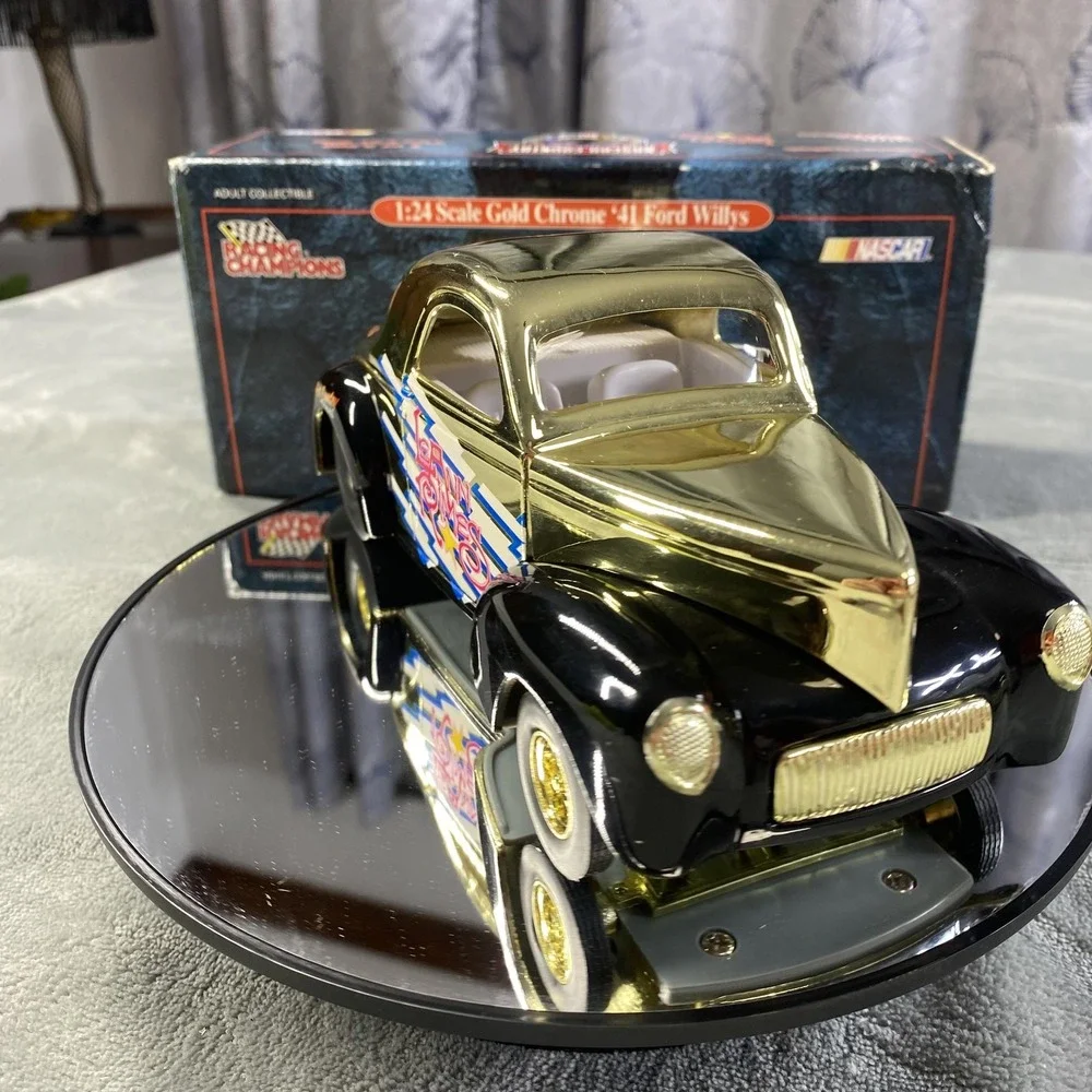 Vintage Racing Champions 1:24 Gold Chrome '41 Ford Willys LeAnn Rimes Nascar